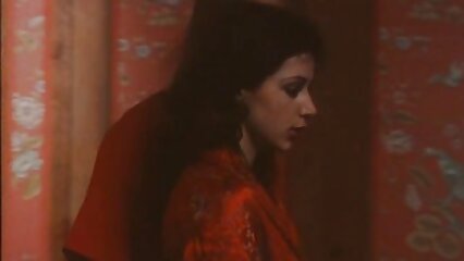 Sexo anal duro para la hija de 19 años de mi jefe, anal