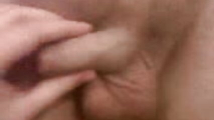 Viajando con una chica inclinada con conductor de orgasmo