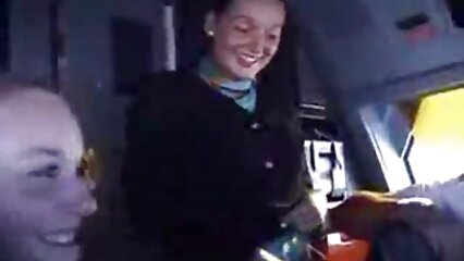Veronica se tira pedos delante de la cámara