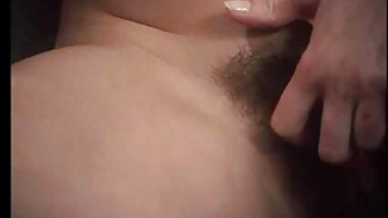 Besos de bebé en diferentes posiciones con la esperanza de que el esperma esté en su coño
